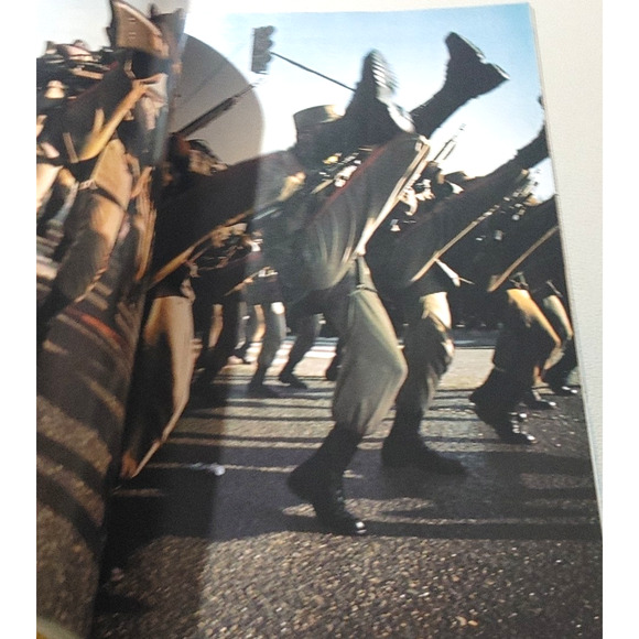 National Geographic Magazine July 1985 Basque Whaling Israel Iran Largest Flower - Picture 6 of 11